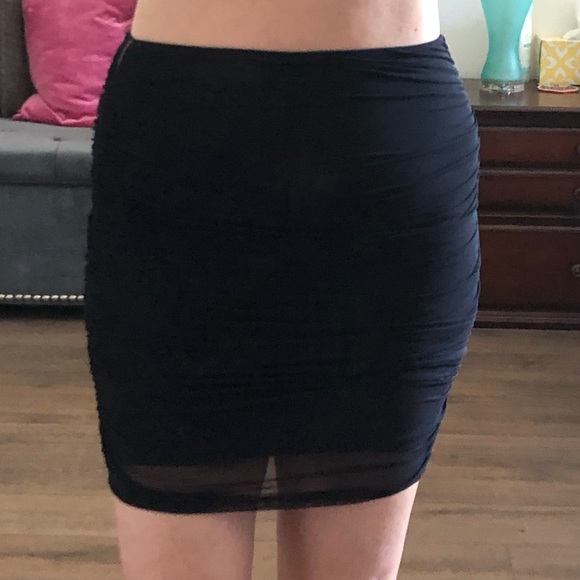 Guess Dresses & Skirts - Guess Black Stretchy Ruched Pencil Skirt